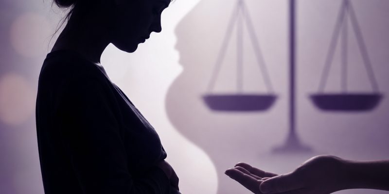 Gebelik Sonlandırma Kararı: Yasal Haklarınız ve Duygusal Destek Nasıl İşler?