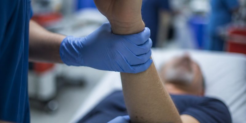 Ani Ortaya Çıkan Kas Güçsüzlüğü Acil Servisin Gizemli Pusulası
